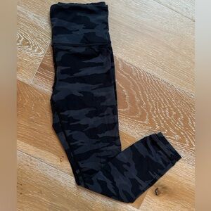 Athleta Camo Elation 7/8 Legging